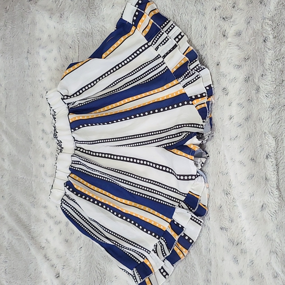 Ruffle bottom shorts